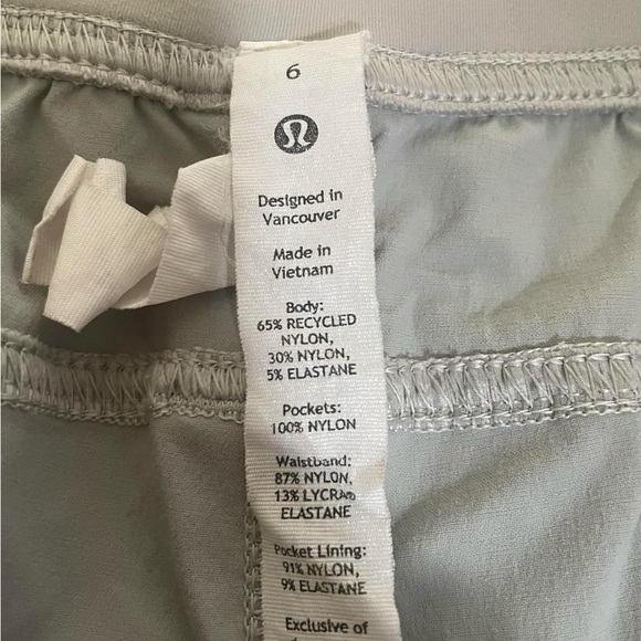 Lululemon athletica shorts - Picture 6 of 6